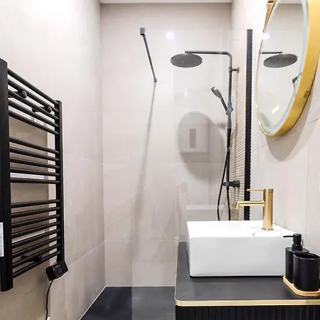 6ty Nest - Cour Privee - Paris *