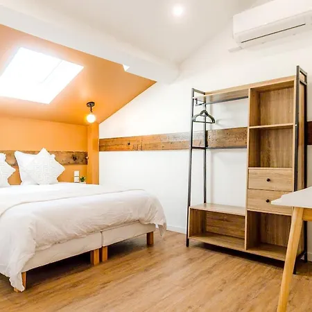 6ty Nest - Cour Privee - Paris Montreuil (Seine-Saint-Denis)